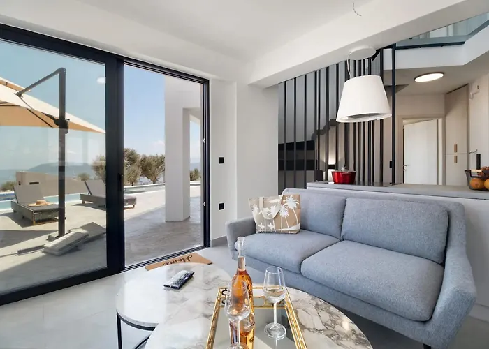 Andria Villa
