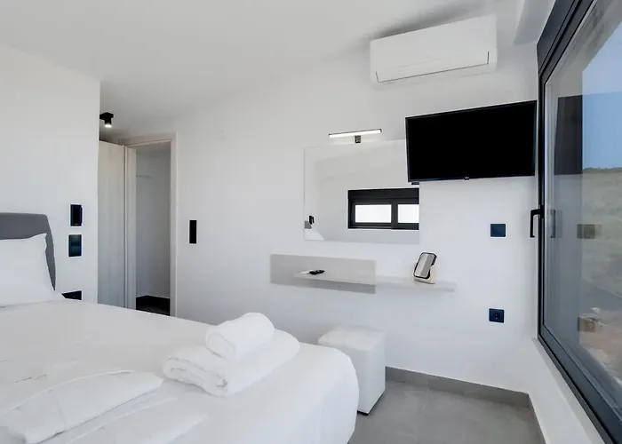 Andria Villa *