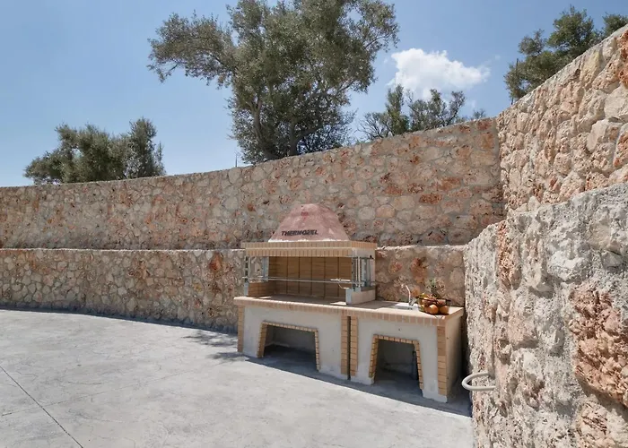 Andria Villa